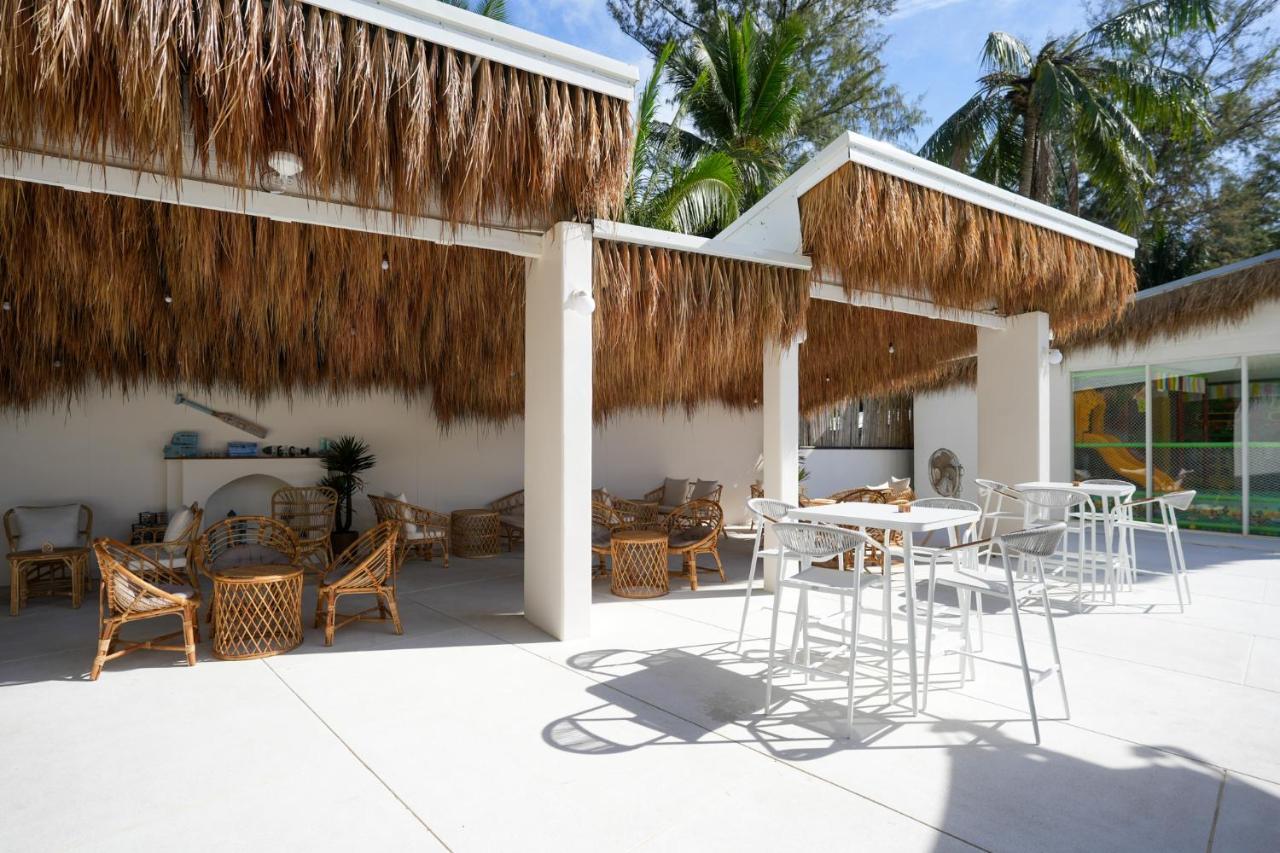 Arinara Beach Resort Phuket - Sha Extra Plus Банг Тао Бийч Екстериор снимка