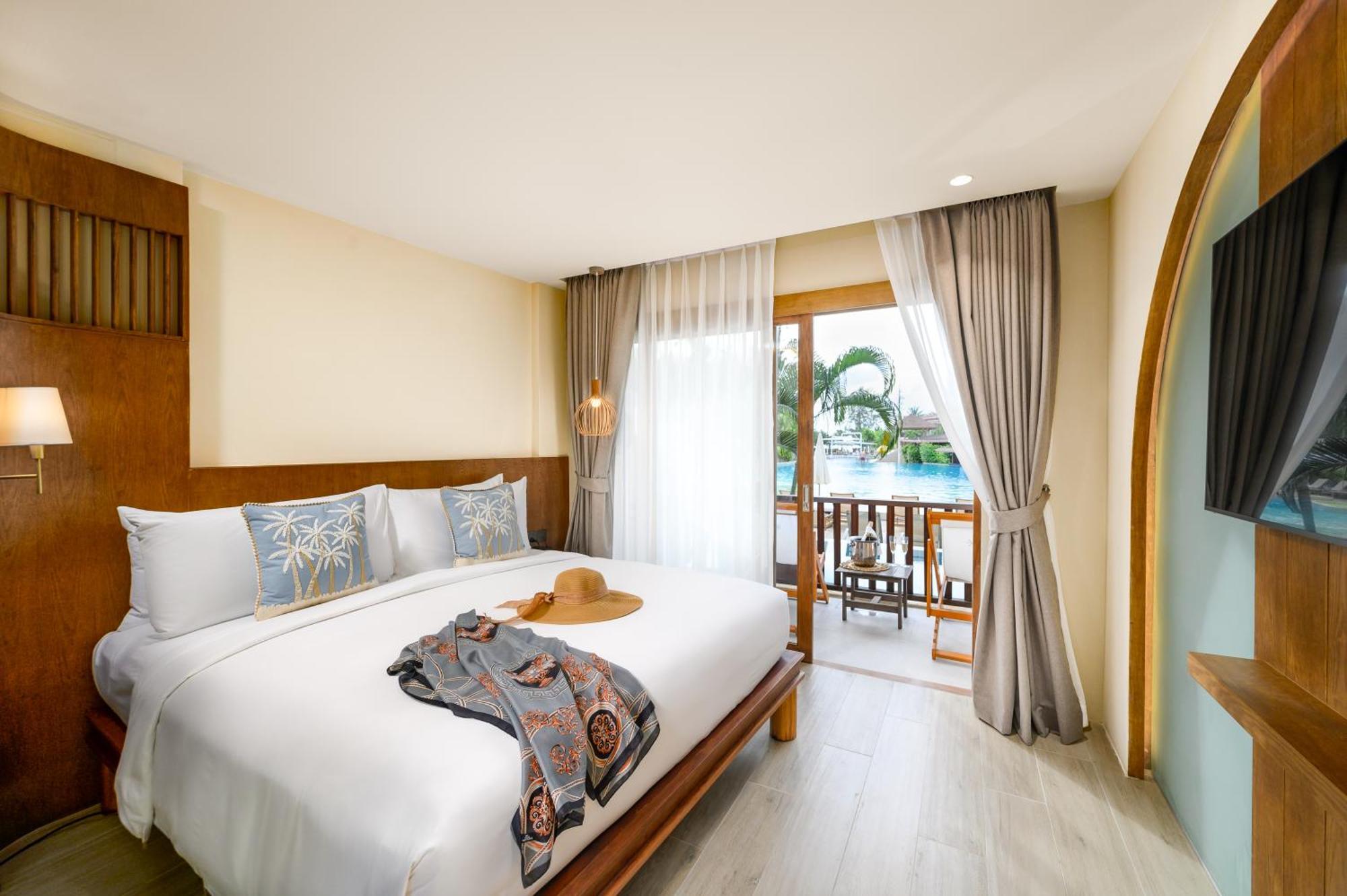 Arinara Beach Resort Phuket - Sha Extra Plus Банг Тао Бийч Екстериор снимка